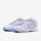 Nike LeBron 21