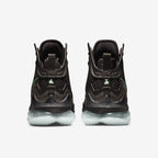 Nike LeBron 19